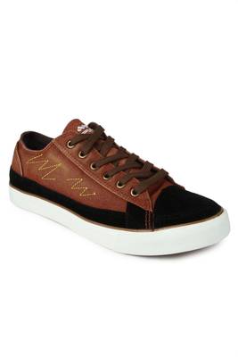 Spunk Versa Sneakers