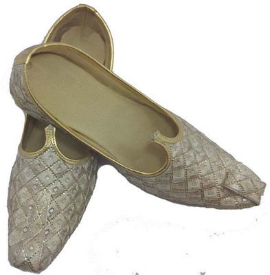 

Rajsahi Mojaris For Men(White