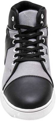 Port Sneakers