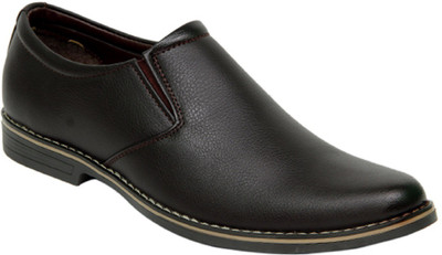 

Leather Chief slip on shoes Slip On For Men(Brown