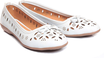 

Bare Soles White Laser Cut Bellies For Women(White