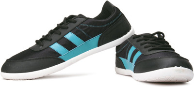 

Globalite Cruze Walking Shoes For Men(Black, Blue, Black;s.blue
