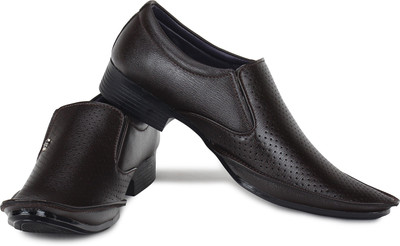 

Footista Munich Slip On For Men(Black, Brown