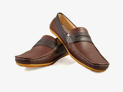 

Knotty Derby Tom Loafer Loafers For Men(Brown
