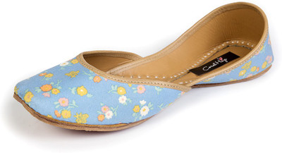 

Coral Haze Jutis For Women(Multicolor