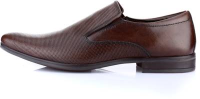 Red Tape Slip On