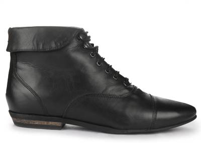 Glety Lace Up