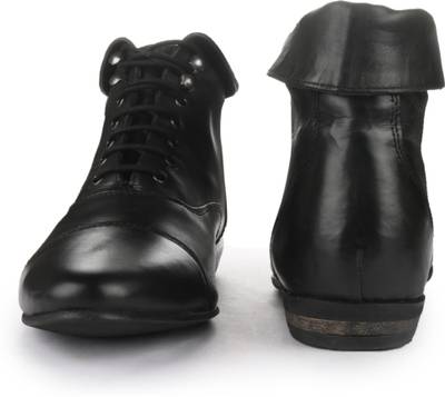 Glety Lace Up