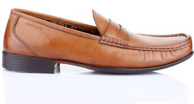 Red Tape Slip On