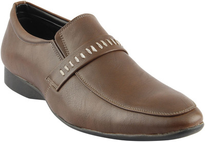 

Isole Slip On Shoes For Men(Brown