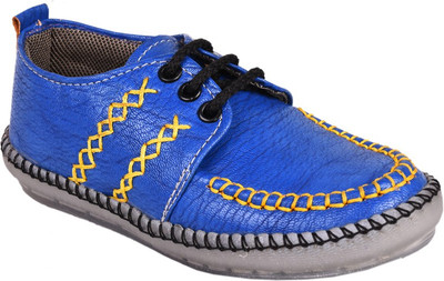 

Trilokani Boys, Blue