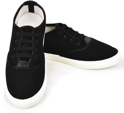 Navchetan Sneakers