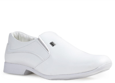 

Action DC-3101 Slip On Shoes For Men(White, Dc-3101-white