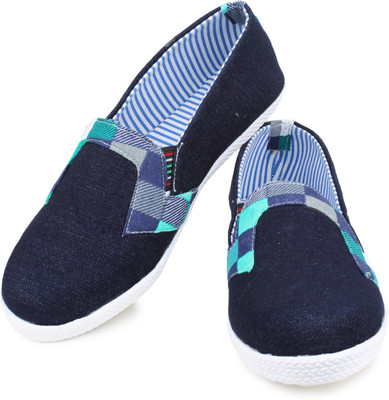 

Moonwalk Casuals For Women(Blue