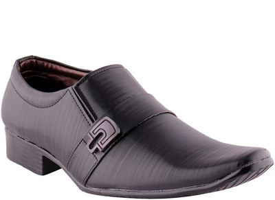 

Shoe Island Cls6501 Slip On Shoes For Men(Black