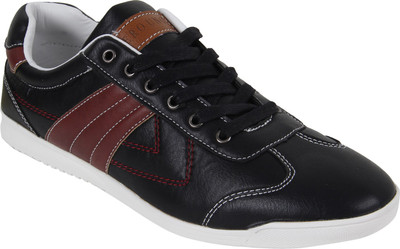 

Numero Uno Casual Shoes For Men(Black), Black/maroon