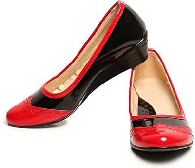 

Bare Soles Slip On For Women(Multicolor, Black
