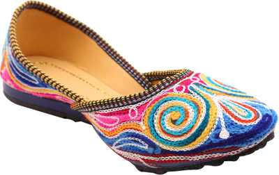 

Ridhi Sidhi Jutis For Women(Multicolor)