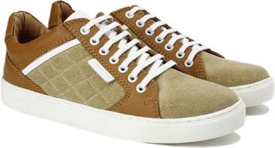 Ruosh Sneaker