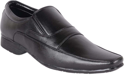 

Voochie VOOCHIE Slip On For Men(Black