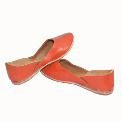 

Tamanna Half-cut Leather Bellies For Women(Red