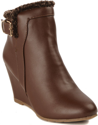 

Flat n Heels Boots For Women(Brown)