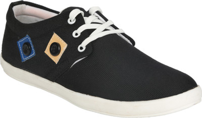 

Bacca Bucci Casual Shoes For Men(Black, White