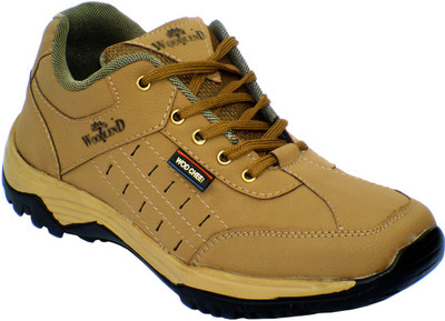 

Reveller Life Sports Outdoor Shoes For Men(Tan), Brown