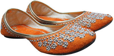 

Port Punjabi Designer Jutis For Women(Orange