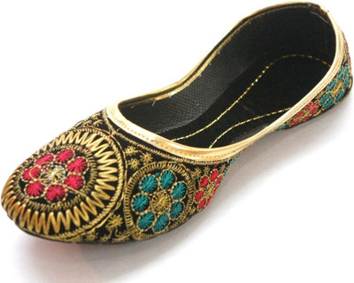 

Hepburnette The Vicious Circle Jutis For Women(Black)