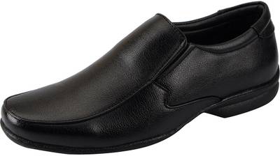 Bata Slip On