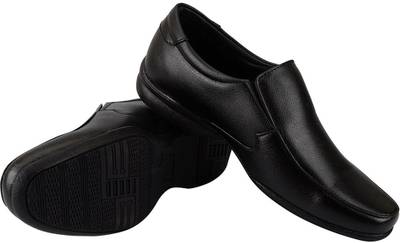 Bata Slip On