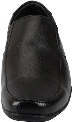 Bata Slip On