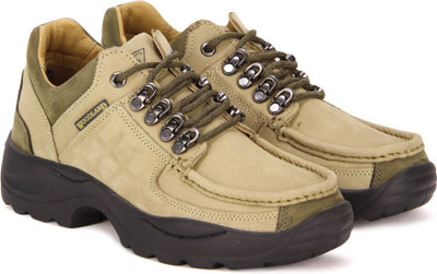 

Woodland Men Outdoor Shoes For Men(Multicolor), Khaki
