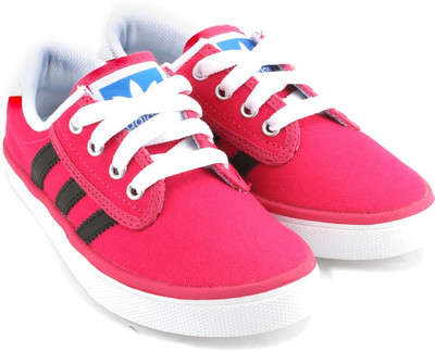 

ADIDAS Boys(Multicolor, Bopink/cblack/ftwwht