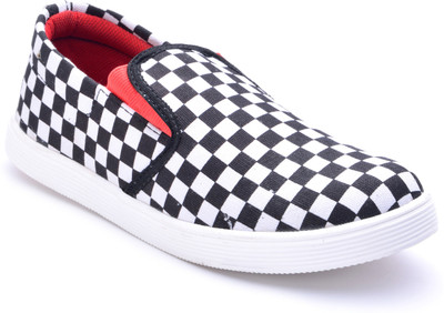 

Boysons Casual Shoes For Men(White, Black)