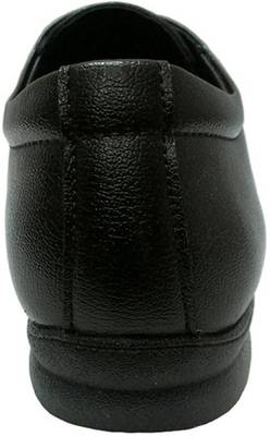 Bata Lace Up