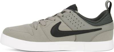 Nike LITEFORCE III Sneakers