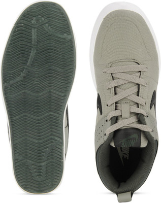 nike liteforce iii grey sneakers