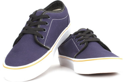 

Vans 106 Vulcanized Men Sneakers For Men(Navy), (pop)patriotblue/sunflower