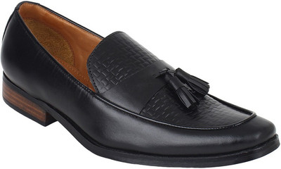 

Lujo Slip On For Men(Black, 09;black