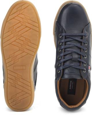 Arrow Sneakers