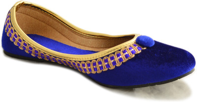 

Myra Beautiful Mojaris For Women(Blue)