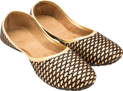 

Footrendz Alluring Bellies For Women(Black), Black::beige::golden