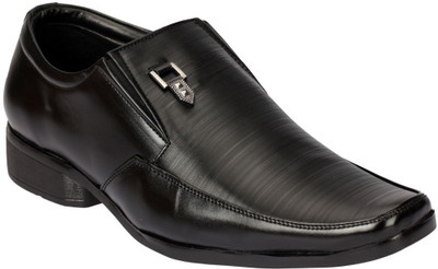 

Drivn RS002 Slip On Shoes For Men(Black)