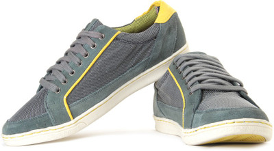 

Levi's Kerman Low Sneakers For Men(Grey), Charcoal