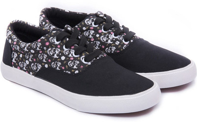 

Bunikk Skulls Men Canvas Sneakers For Men(Black