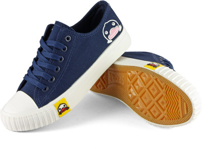 

DeVEE Yanky Duck Doodle Blue Canvas Shoes For Women(Blue