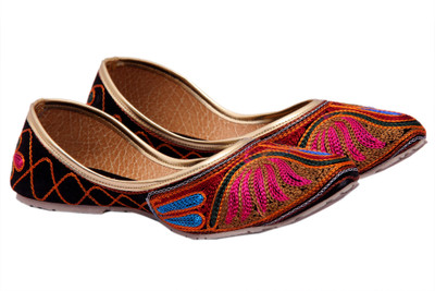

Royal Collection Handmade Embroidered Appealing Jutis For Women(Multicolor