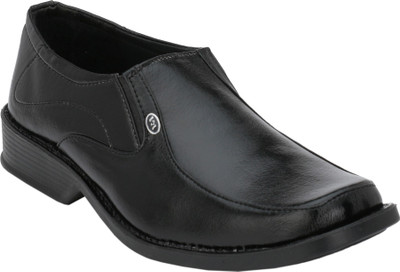 

Resto Slip On Formals shoe For Men(Black